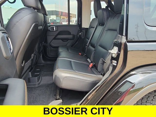 2024 Jeep Wrangler 4-Door Sahara 4x4