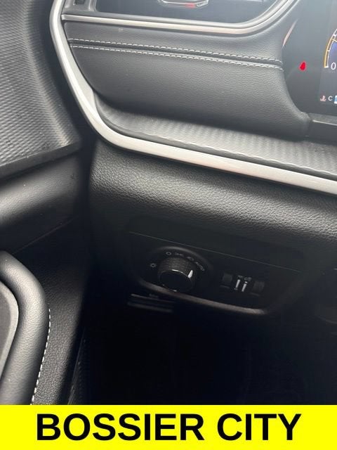 2025 Jeep Grand Cherokee L Altitude 4x2