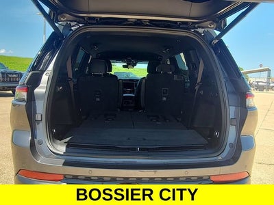 2025 Jeep Grand Cherokee L Altitude 4x2