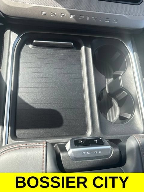 2025 Ford Expedition Active MAX