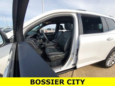 2025 GMC Acadia Denali