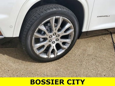 2025 GMC Acadia Denali