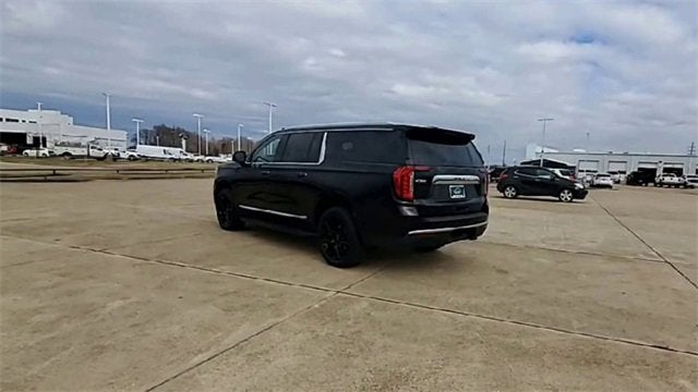 2022 GMC Yukon XL SLT