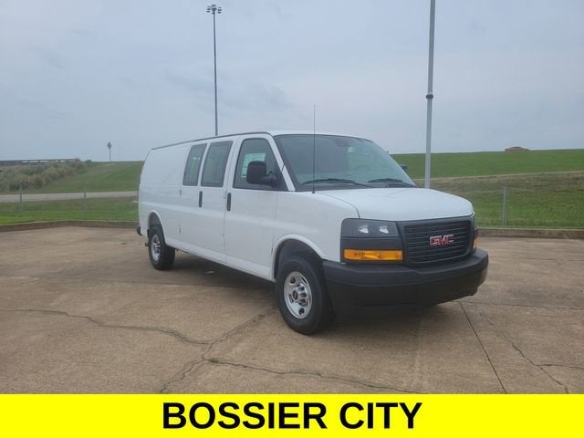 2026 GMC Savana 3500 Ext WB's photo