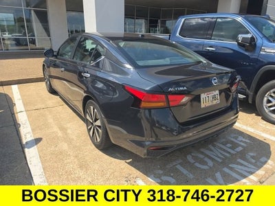 2021 Nissan Altima SV FWD
