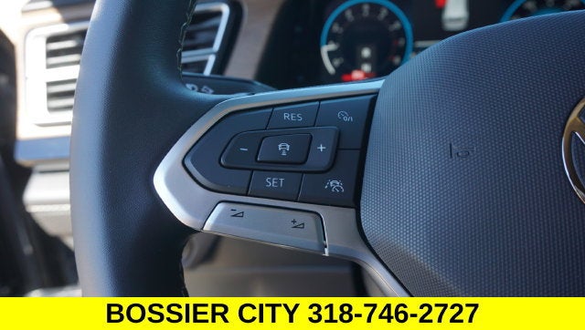 2024 Volkswagen Atlas SE w/Tech - Photo 12