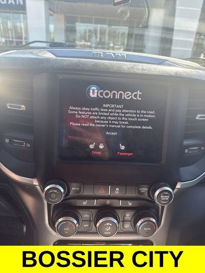 2019 RAM 3500 Big Horn Crew Cab 4x4 8' Box