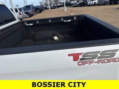 2016 Toyota Tundra SR5 5.7L V8