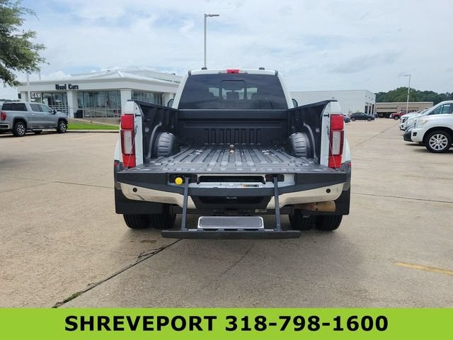 2022 Ford F-350 LARIAT