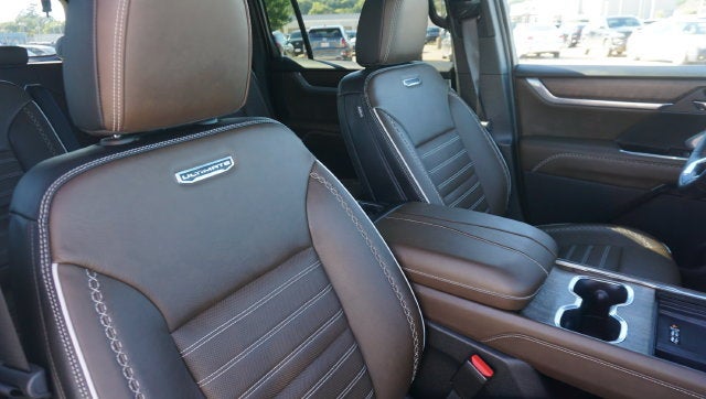 2026 GMC Acadia Denali Ultimate - Photo 23