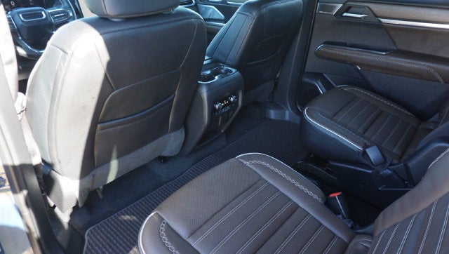 2026 GMC Acadia Denali Ultimate - Photo 27