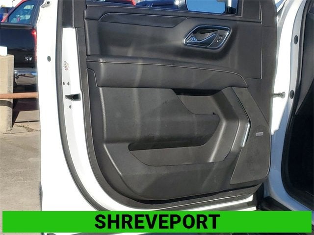 2023 GMC Yukon XL AT4