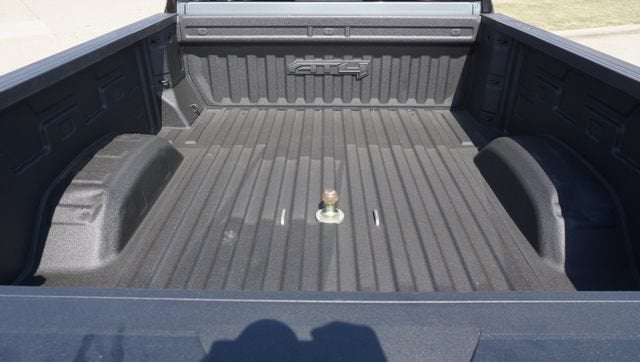2024 GMC Sierra 2500HD AT4 - Photo 30