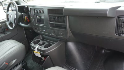 2027 GMC Savana Cargo 1WT