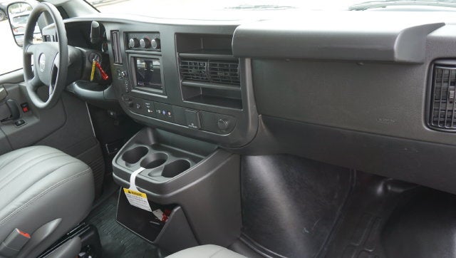 2027 GMC Savana Cargo 1WT