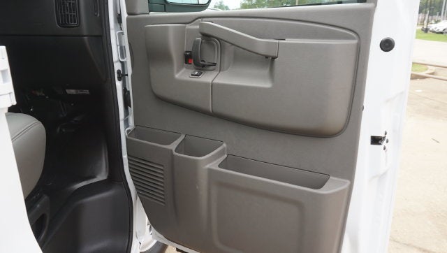 2027 GMC Savana Cargo 1WT