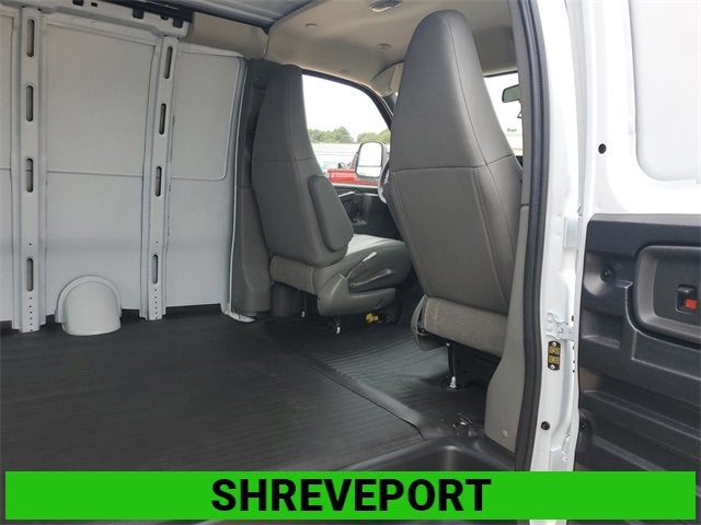 2025 GMC Savana Cargo 2500 Work Van