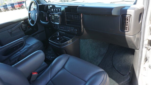 2022 GMC Savana Cargo 2500 Work Van