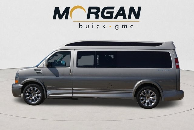 2022 GMC Savana Cargo 2500 Work Van