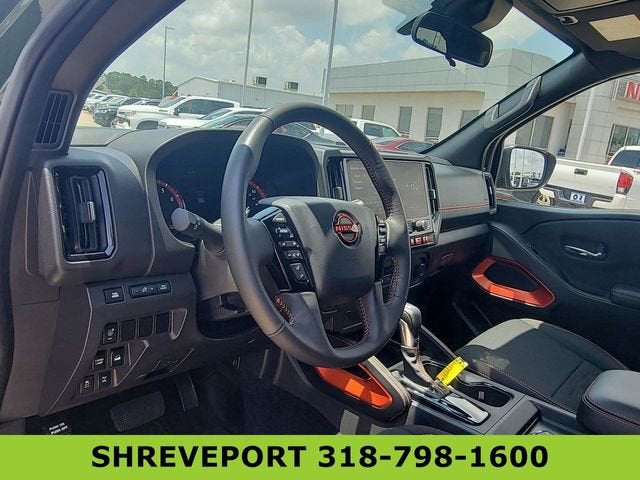 2025 Nissan Frontier Crew Cab PRO-4X 4x4