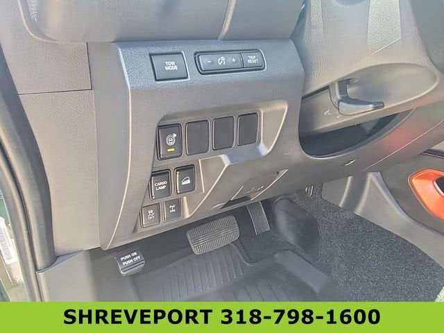 2025 Nissan Frontier Crew Cab PRO-4X 4x4