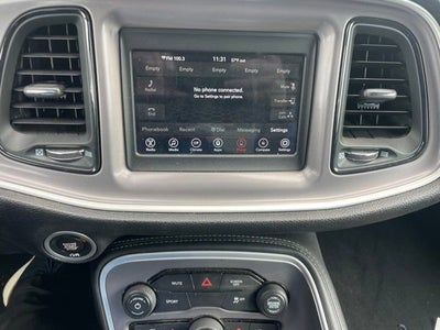 2022 Dodge Challenger SXT