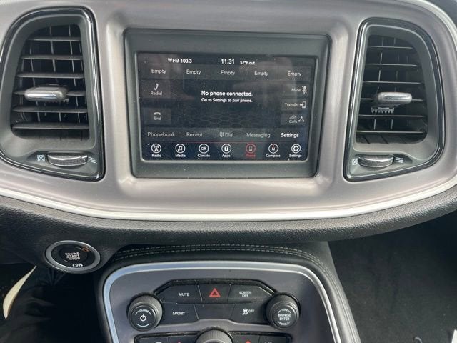 2022 Dodge Challenger SXT