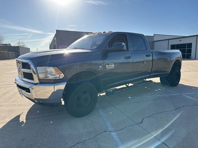 2017 RAM 3500 Tradesman Crew Cab 4x4 8' Box