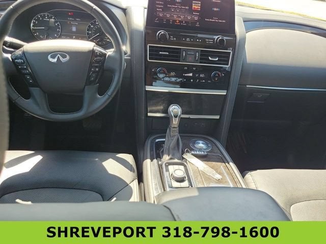2023 INFINITI QX80 LUXE