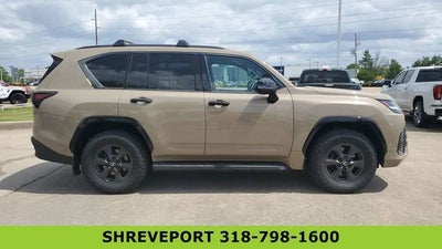 2025 Lexus LX 700h Overtrail