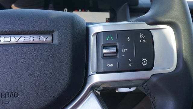 2024 Land Rover Discovery P300 Dynamic SE