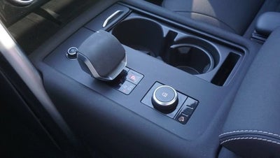 2024 Land Rover Discovery P300 Dynamic SE
